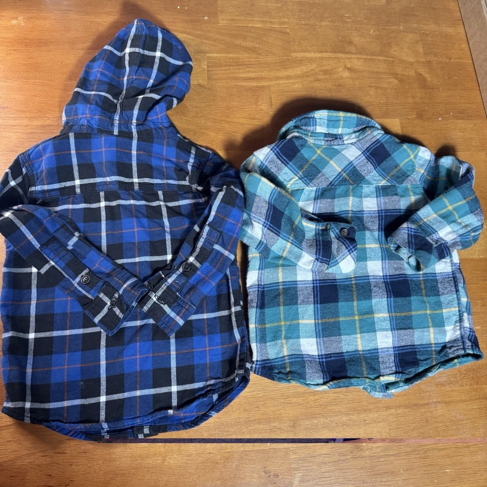 Kids Blue & Green Flannel Button Shirt Bundle Sz 2T Long Sleeve Blue Hoodie - Picture 6 of 7